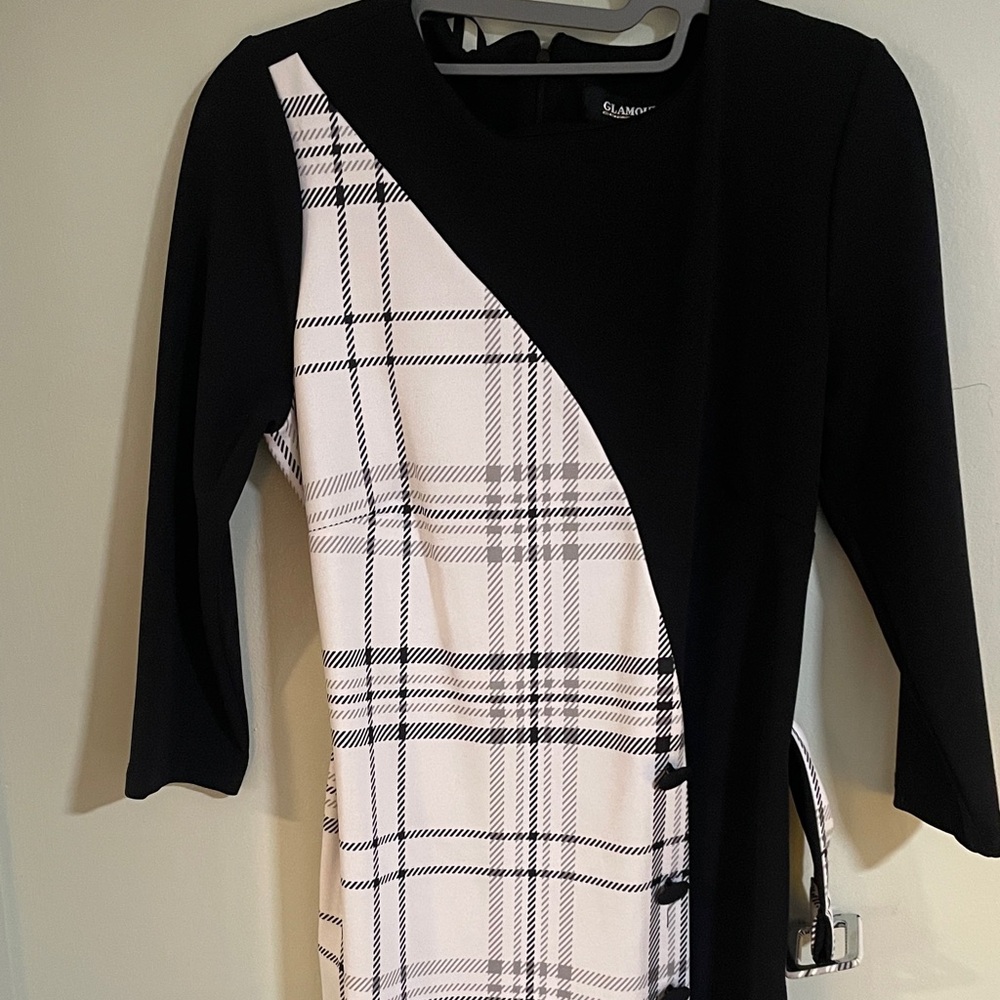 Glamour Black and White Plaid Long Sleeve Dress